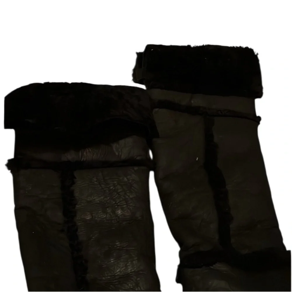 Diane Von Furstenberg size 10 black leather shearling lined over the knee boots